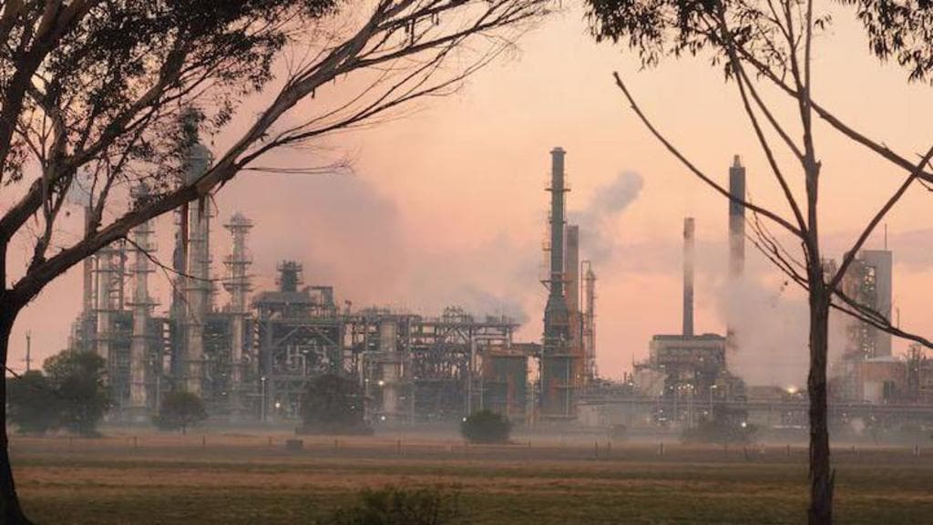 Major Fire at Australian Oil Refinery Impacts Nation's Fuel Supplies