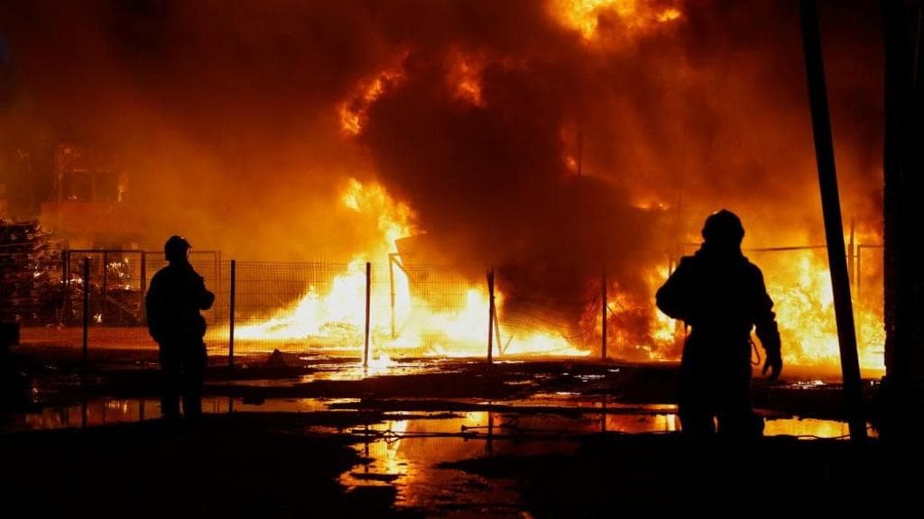 Russian Attacks Leave Three Dead in Ukraine